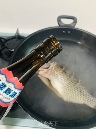 泡椒罗非鱼的做法步骤：2