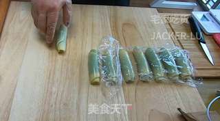 快中秋了,第二次试做千层酥,虽耗时但有趣,一丝茶香,一口麻薯,一口甜蜜,久久难忘。 的做法步骤:6