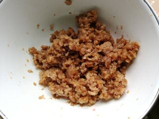 虾仁韭菜煎饺的做法步骤:2