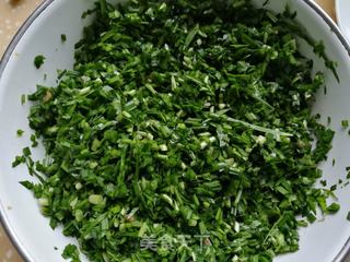 虾仁韭菜煎饺的做法步骤:3