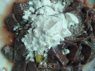 泡椒炒猪肝的做法步骤:2