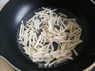 紫甘蓝拌豆干的做法步骤：4