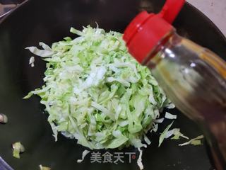 清炒圆白菜的做法步骤:6