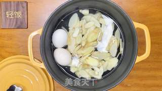 猪脚姜醋蛋丨女人无法抗拒滋补佳品!!的做法步骤:2