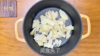 猪脚姜醋蛋丨女人无法抗拒滋补佳品!!的做法步骤:4