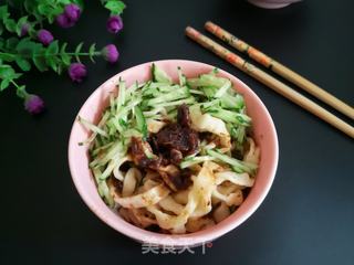 虾蓉酱黄瓜拌鸡蛋手擀面的做法步骤:10