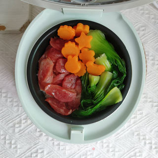 电饭锅做香喷喷的腊肠煲仔饭的做法步骤:10