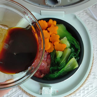 电饭锅做香喷喷的腊肠煲仔饭的做法步骤:11