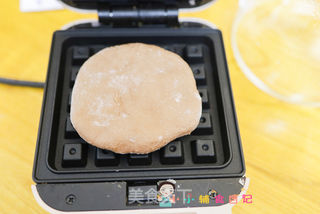 36个月以上辅食巧克力香蕉华夫饼的做法步骤:6