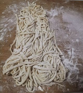 焦葱花拌手工面的做法步骤:12
