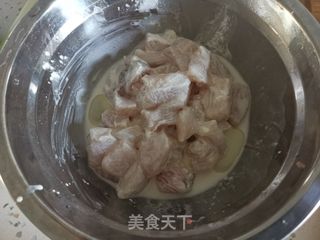 东北溜肉段的做法步骤:6