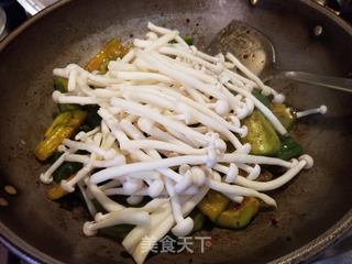 海鲜菇炒苦瓜的做法步骤:8
