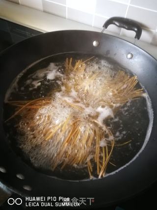 健康减肥早餐 苦荞打卤面的做法步骤:2