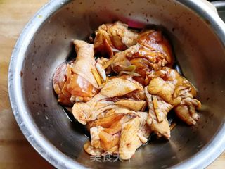 空炸蜜汁鸡腿的做法步骤:2