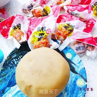 广式莲蓉蛋黄月饼的做法步骤:3