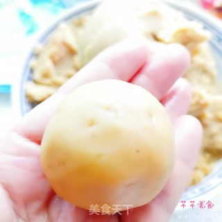 广式莲蓉蛋黄月饼的做法步骤:6