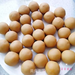 广式莲蓉蛋黄月饼的做法步骤:7