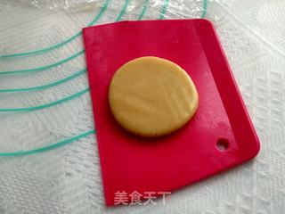 广式豆沙月饼的做法步骤：7