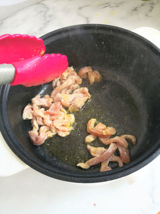 河南人最爱的扁豆肉丝焖面的做法步骤:3