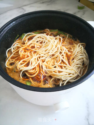 河南人最爱的扁豆肉丝焖面的做法步骤:8
