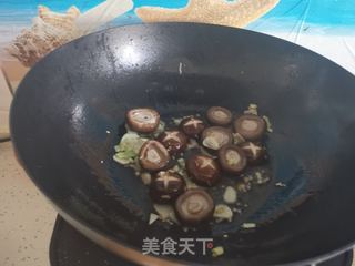 香菇扒油菜的做法步骤:8