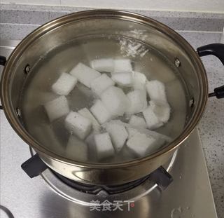 牛腩萝卜汤的做法步骤:3