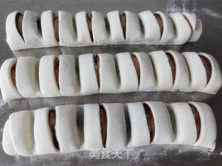 红豆沙卷（一次发酵）的做法步骤：4
