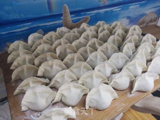 猪肉芹菜馅饺子的做法步骤:10