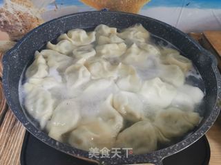 猪肉芹菜馅饺子的做法步骤:11