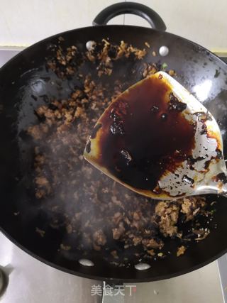 梅菜肉包子的做法步骤:14