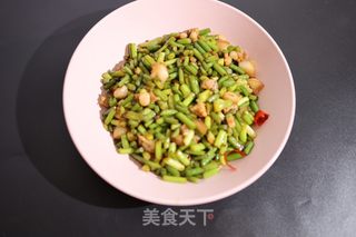 五花肉炒蒜薹的做法步骤：10