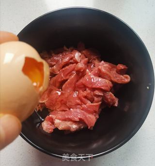 杭椒牛柳的做法步骤：2