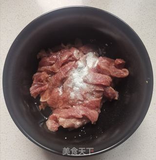 杭椒牛柳的做法步骤：3