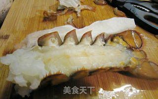 蒜茸焗龙虾尾的做法步骤:4
