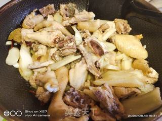 啤酒烧三黄鸡的做法步骤:6