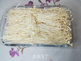蒜蓉蒸金针菇的做法步骤:2