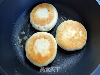 发面猪肉馅饼的做法步骤:13