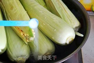 煮嫩玉米的做法步骤:3
