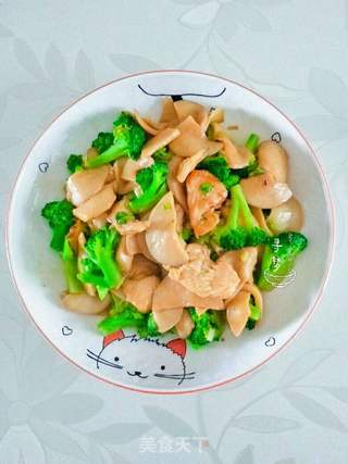 杏鲍菇炒西兰花的做法步骤:6