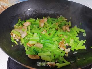 芹菜炒粉条的做法步骤：9