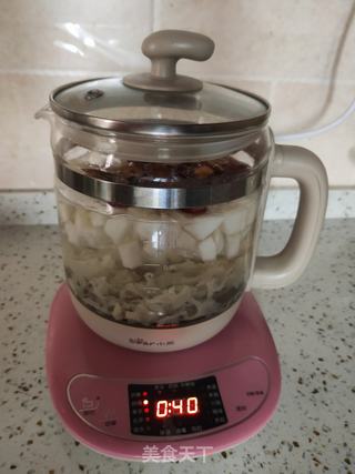 红枣银耳雪梨汤的做法步骤:7