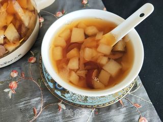 红枣银耳雪梨汤的做法步骤:9