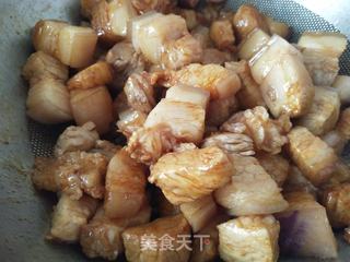 高压锅版红烧肉的做法步骤:3