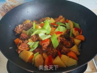 笨鸡炖土豆的做法步骤:11