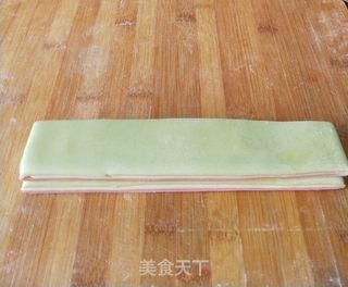 彩虹鸡蛋宽心面的做法步骤:2