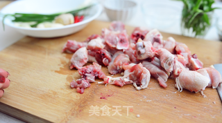 台式三杯鸡的做法步骤:2
