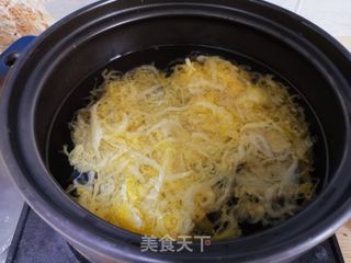 五花肉炖酸菜的做法步骤:6