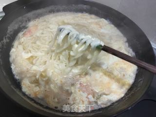 油菜鲜虾手擀面的做法步骤:11