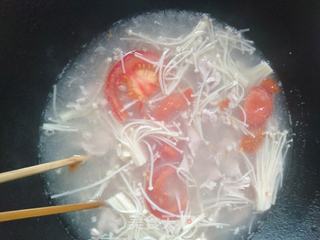 金针菇肉片儿汤的做法步骤:6