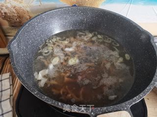 鲜虾肉丝面的做法步骤:11